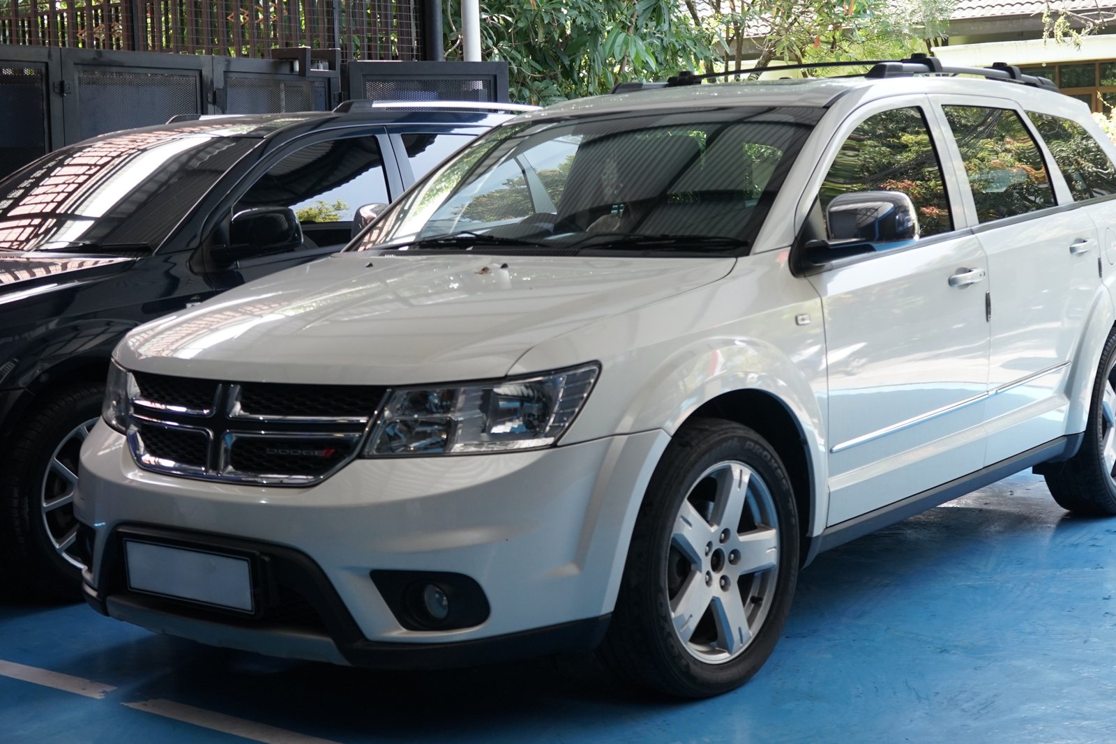dodge_journey_indonesia_antara_kenyamanan_gaya_dan_sentuhan_eksklusif_dari_26_motor.jpg