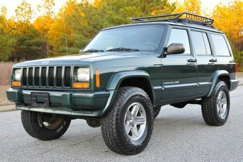 servis_ac_cherokee_saat_ac_tidak_dingin.jpg