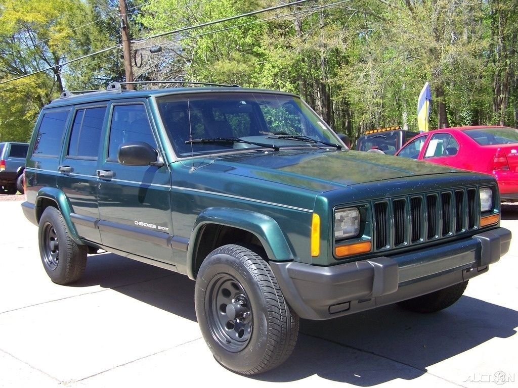 servis_ac_cherokee_saat_kipas_kondensor_tidak_berputar.jpg