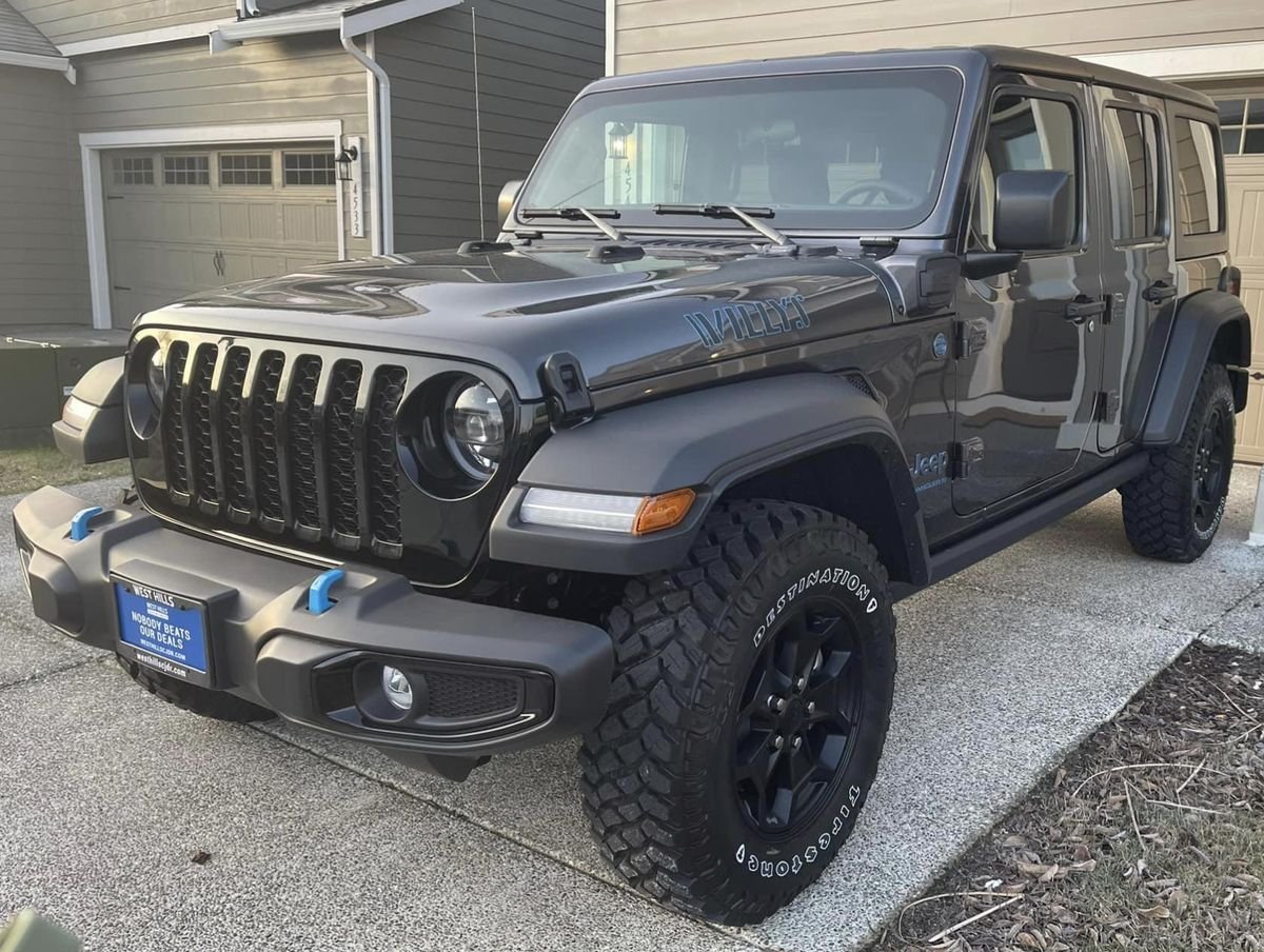 servis_ac_wrangler_saat_tekanan_high_dan_low_tidak_seimbang.jpg