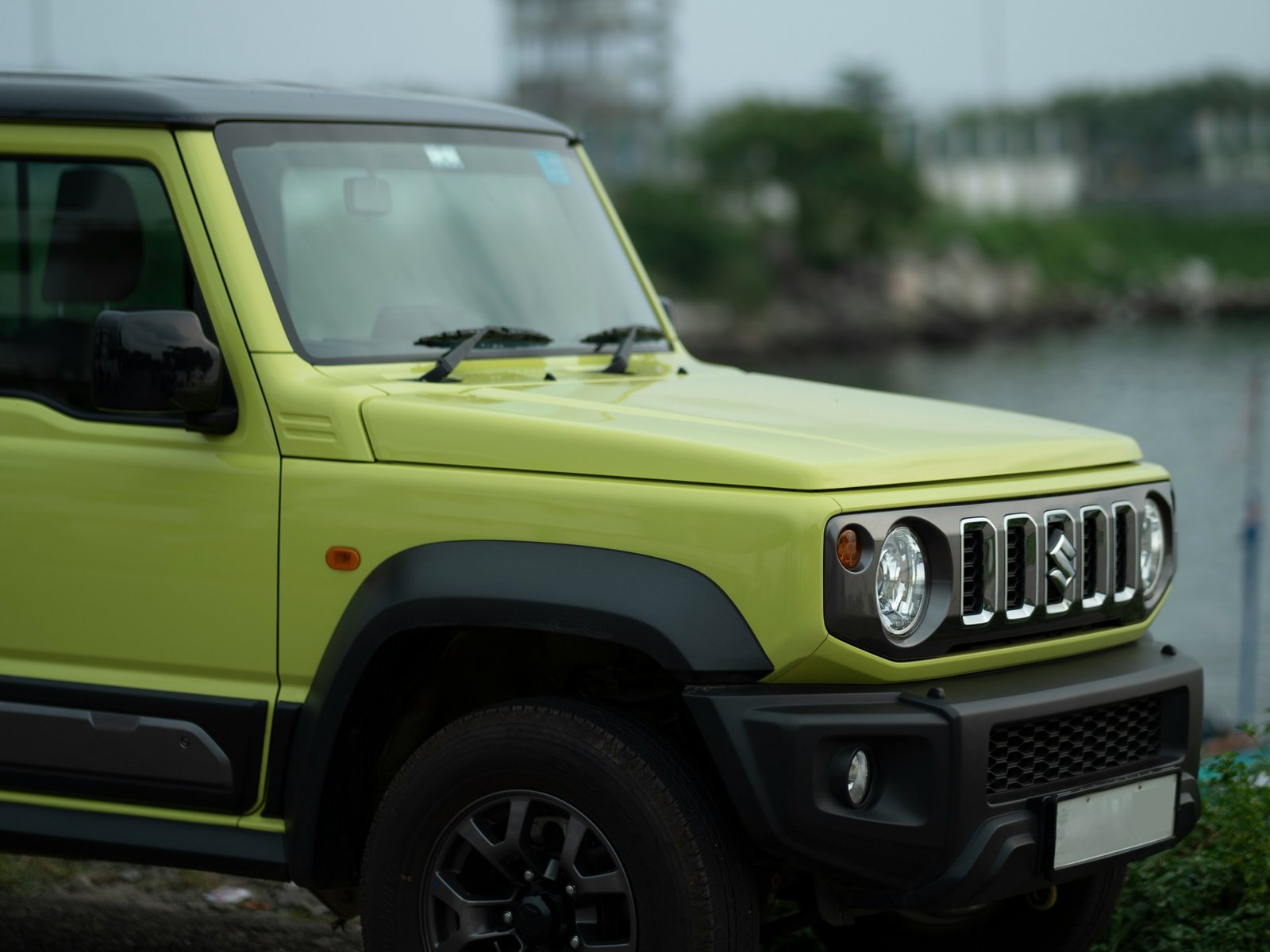 suzuki_jimny_vs_jeep_wrangler_perbandingan_servis_perawatan_dan_gaya_hidup_di_indonesia.jpg